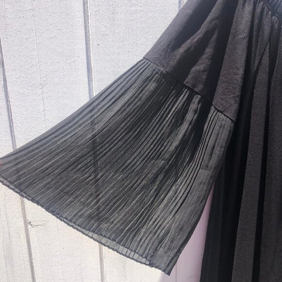 ASOS Off The Shoulder Accordion Bell Sleeve Top Blouse - Picture 5 of 7